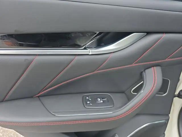 2024 Maserati Levante GT Ultima