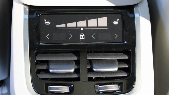 2025 Volvo XC90 Plug-In Hybrid Plus