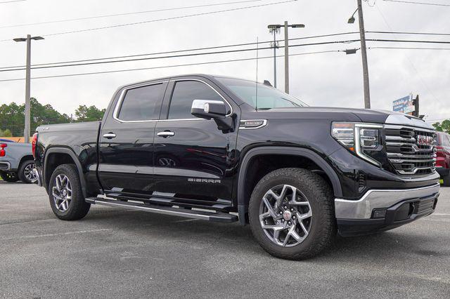 2023 GMC Sierra 1500 4WD Crew Cab Short Box SLT