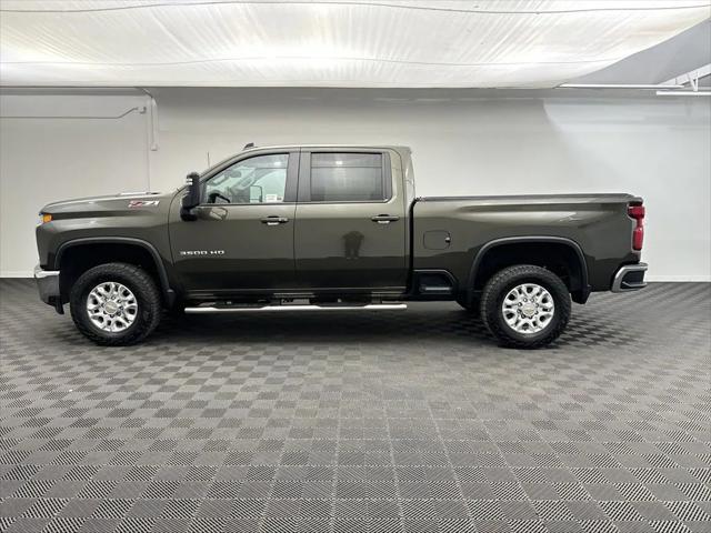 2023 Chevrolet Silverado 3500HD 4WD Crew Cab Standard Bed LT