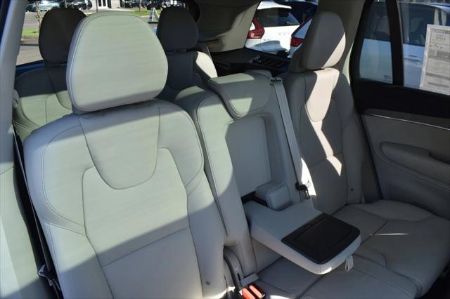 2025 Volvo XC90 Plus