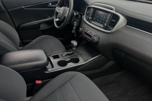 2019 Kia Sorento 3.3L LX