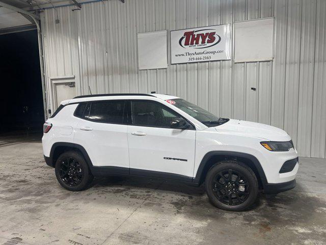 2025 Jeep Compass COMPASS LATITUDE 4X4