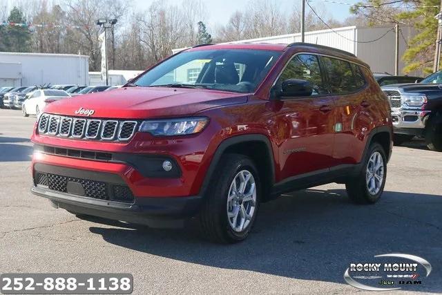 2025 Jeep Compass COMPASS LATITUDE 4X4