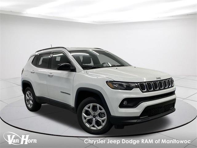 2025 Jeep Compass COMPASS LATITUDE 4X4