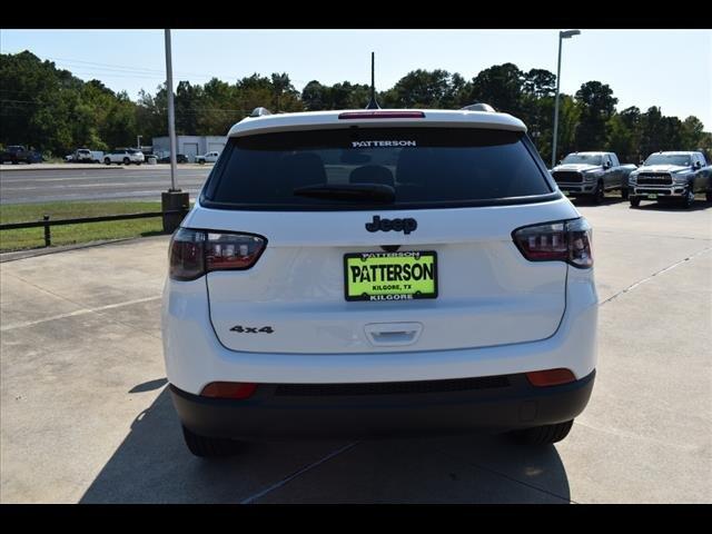 2025 Jeep Compass COMPASS LATITUDE 4X4