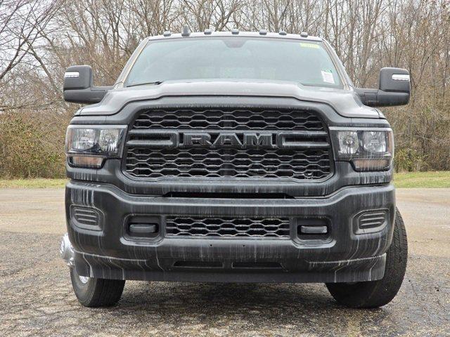 2024 RAM Ram 3500 RAM 3500 TRADESMAN CREW CAB 4X4 8 BOX