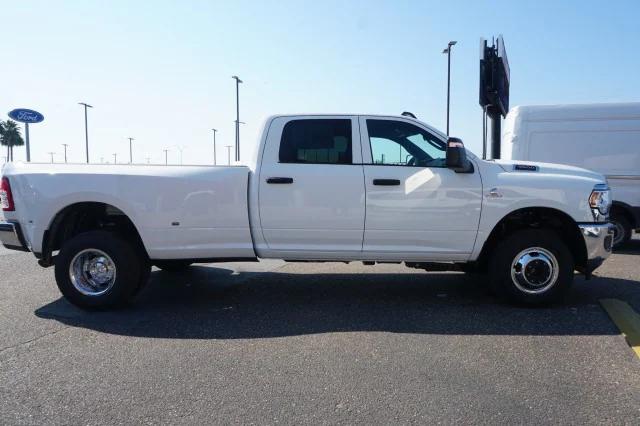 2024 RAM Ram 3500 RAM 3500 TRADESMAN CREW CAB 4X4 8 BOX