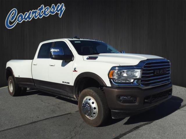 2024 RAM Ram 3500 RAM 3500 LIMITED LONGHORN CREW CAB 4X4 8 BOX