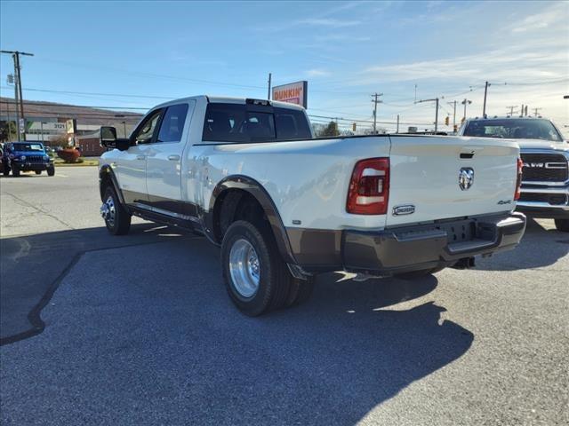 2024 RAM Ram 3500 RAM 3500 LIMITED LONGHORN CREW CAB 4X4 8 BOX