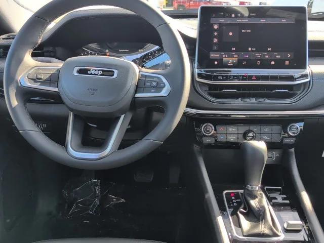 2025 Jeep Compass COMPASS LATITUDE 4X4 2025 Jeep Compass COMPASS LATITUDE 4X4