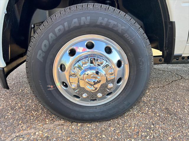 2024 Ram 3500 Laramie Crew Cab 4x4 8' Box