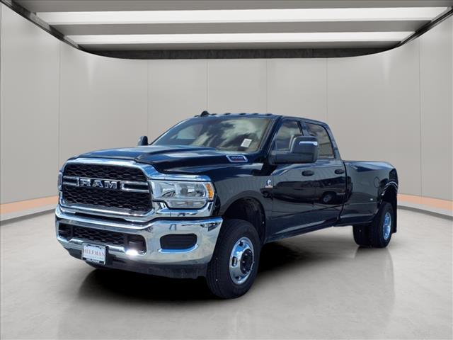 2024 RAM Ram 3500 RAM 3500 TRADESMAN CREW CAB 4X4 8 BOX