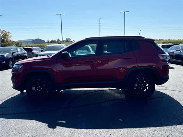 2025 Jeep Compass COMPASS LATITUDE 4X4