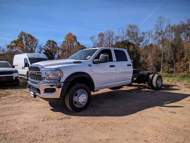 2024 RAM Ram 5500 Chassis Cab RAM 5500 TRADESMAN CHASSIS CREW CAB 4X4 84 CA