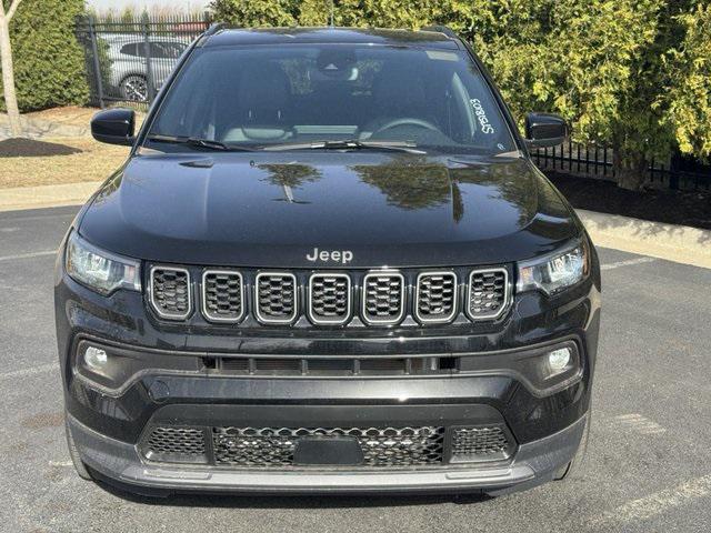 2025 Jeep Compass COMPASS LATITUDE 4X4