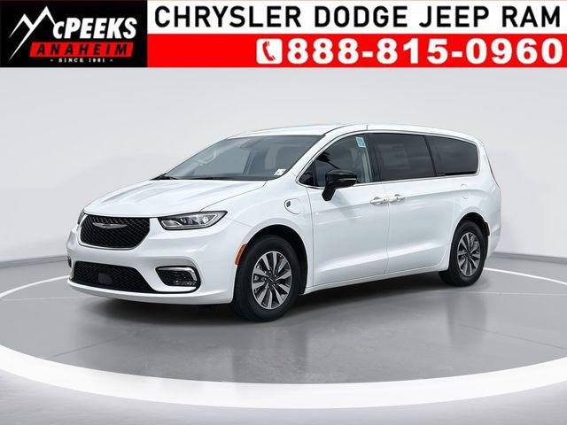 2024 Chrysler Pacifica Hybrid PACIFICA PLUG-IN HYBRID SELECT