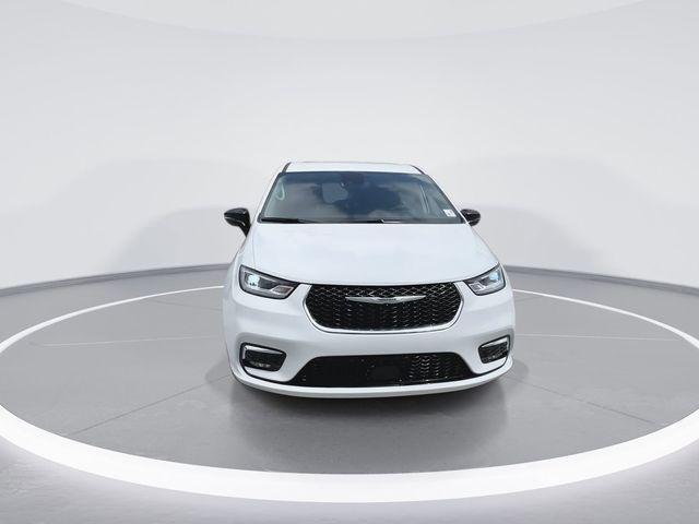 2024 Chrysler Pacifica Hybrid PACIFICA PLUG-IN HYBRID SELECT