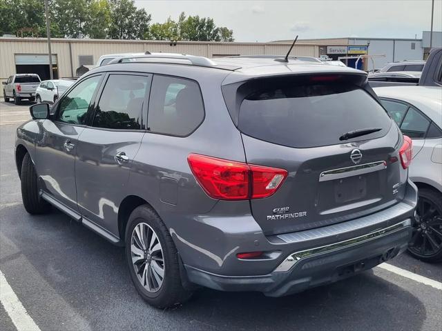 2017 Nissan Pathfinder SL