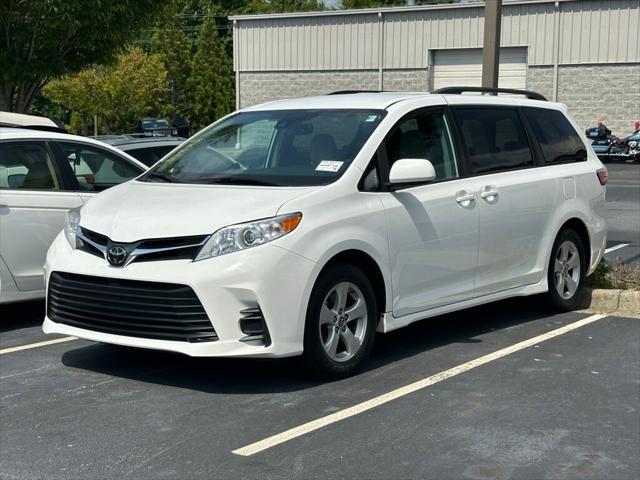 2020 Toyota Sienna LE