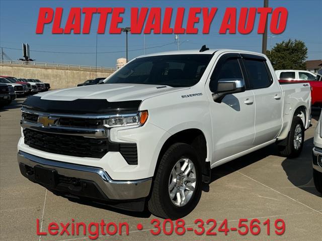 2022 Chevrolet Silverado 1500 4WD Crew Cab Standard Bed LT