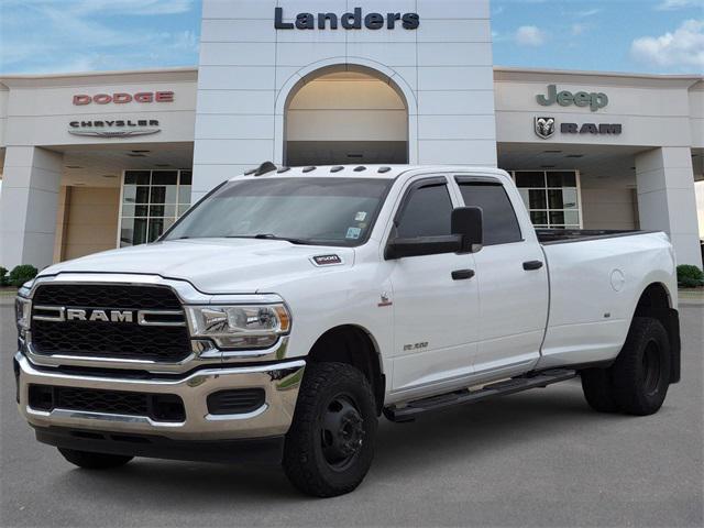 2021 RAM 3500 Tradesman Crew Cab 4x4 8 Box