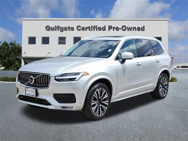 2022 Volvo XC90 T5 Momentum 7 Passenger