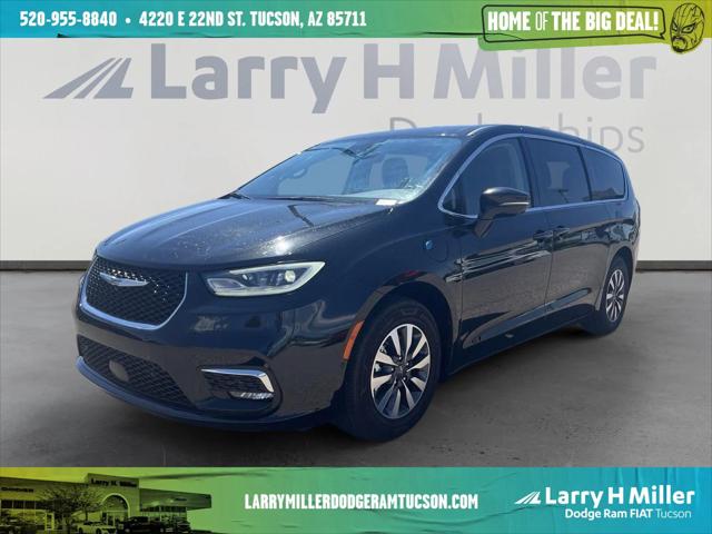 2022 Chrysler Pacifica Hybrid Touring L