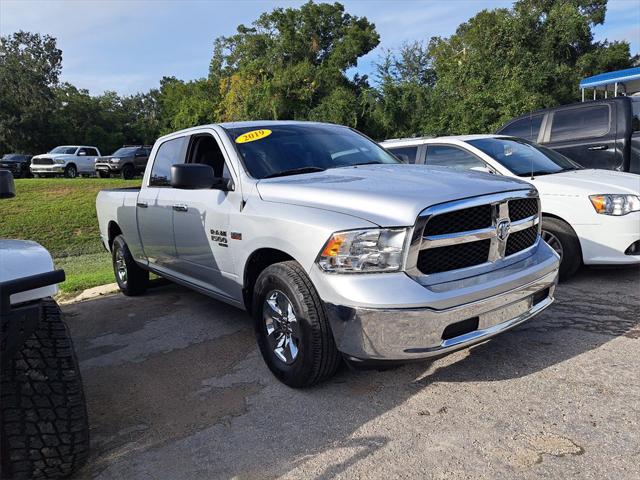 2019 RAM 1500 Classic SLT Crew Cab 4x2 64 Box