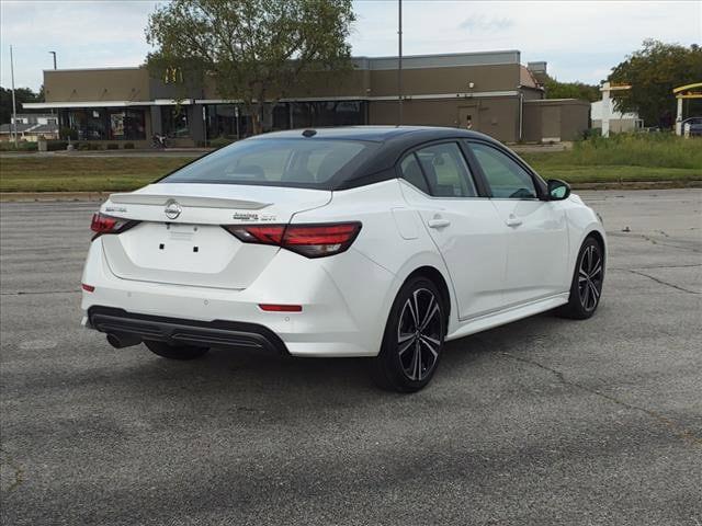 2022 Nissan Sentra SR Xtronic CVT