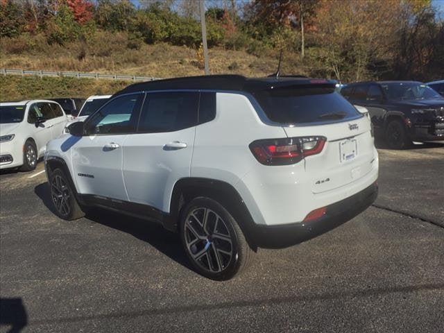 2025 Jeep Compass COMPASS LIMITED 4X4