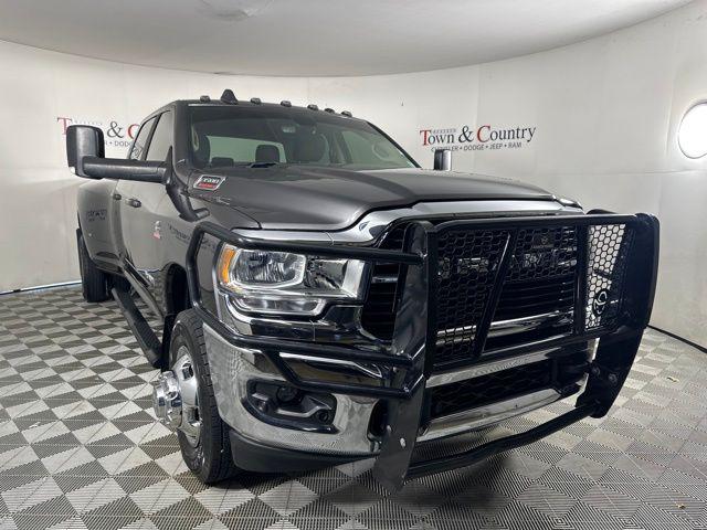 2020 RAM 3500 Big Horn Crew Cab 4x4 8 Box