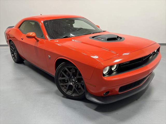 2017 Dodge Challenger 392 Hemi Scat Pack Shaker