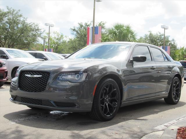 2019 Chrysler 300 Touring