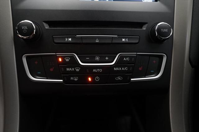 2016 Ford Fusion Hybrid SE