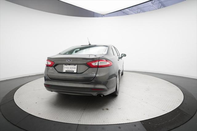 2016 Ford Fusion Hybrid SE