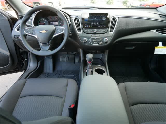 2025 Chevrolet Malibu FWD RS