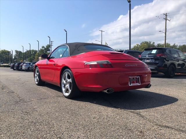 2003 Porsche 911 Carrera 4