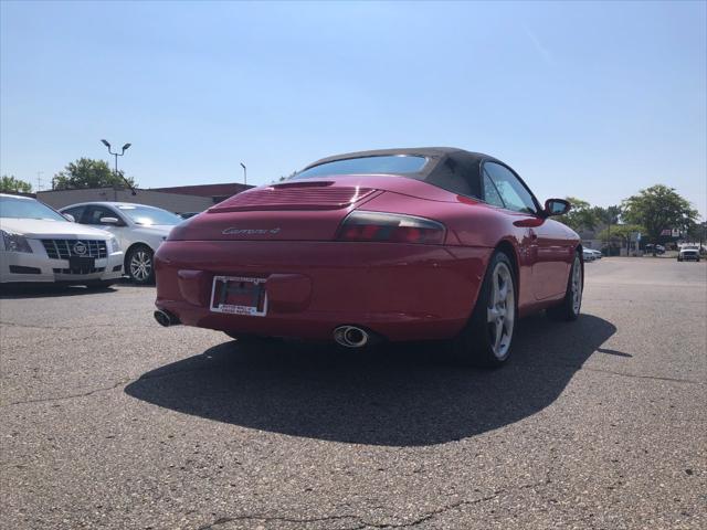 2003 Porsche 911 Carrera 4