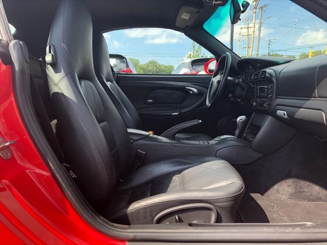 2003 Porsche 911 Carrera 4