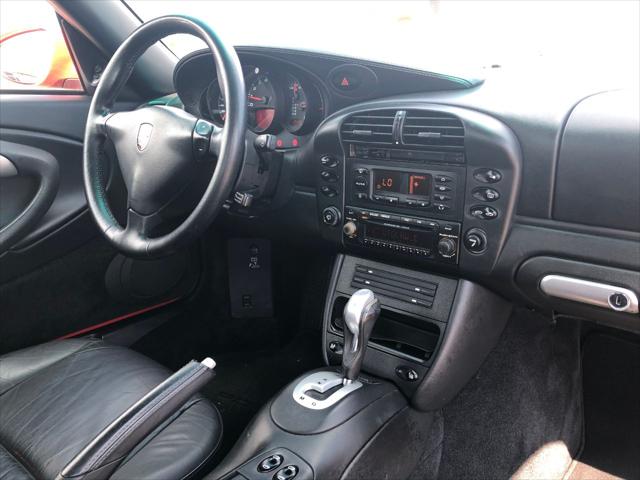 2003 Porsche 911 Carrera 4