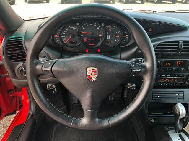 2003 Porsche 911 Carrera 4