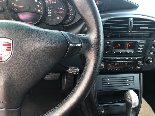 2003 Porsche 911 Carrera 4