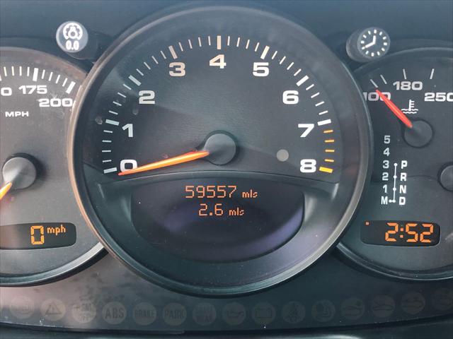 2003 Porsche 911 Carrera 4