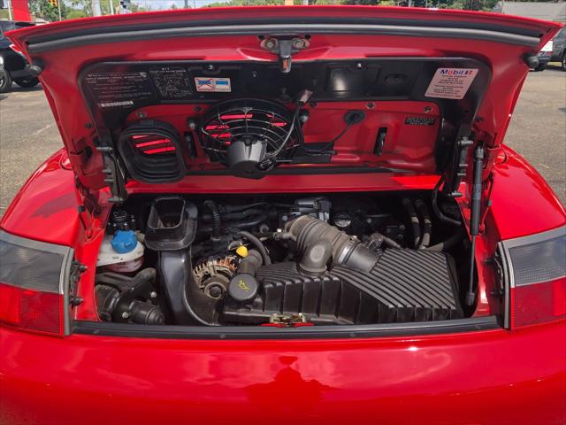 2003 Porsche 911 Carrera 4