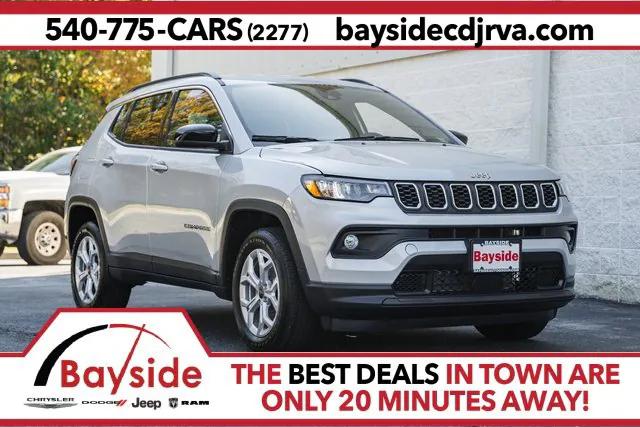 2025 Jeep Compass COMPASS LATITUDE 4X4