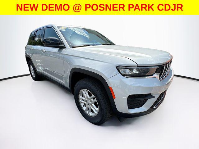 2025 Jeep Grand Cherokee GRAND CHEROKEE LAREDO 4X2