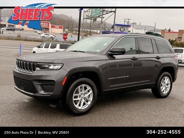 2025 Jeep Grand Cherokee GRAND CHEROKEE LAREDO X 4X4