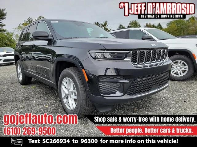 2025 Jeep Grand Cherokee GRAND CHEROKEE LAREDO X 4X4