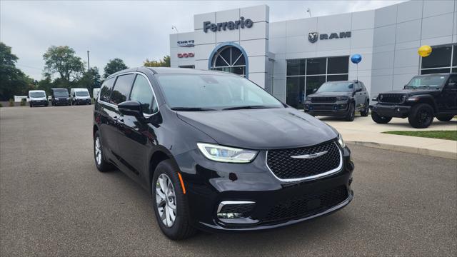 2024 Chrysler Pacifica PACIFICA TOURING L AWD